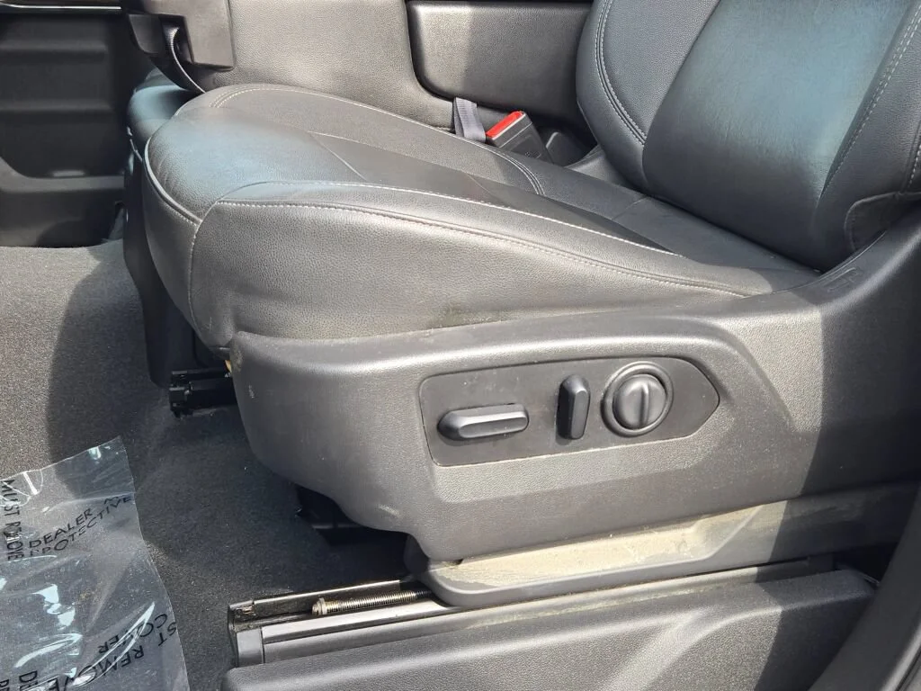 Used 2021 Black Chevrolet LT image 19
