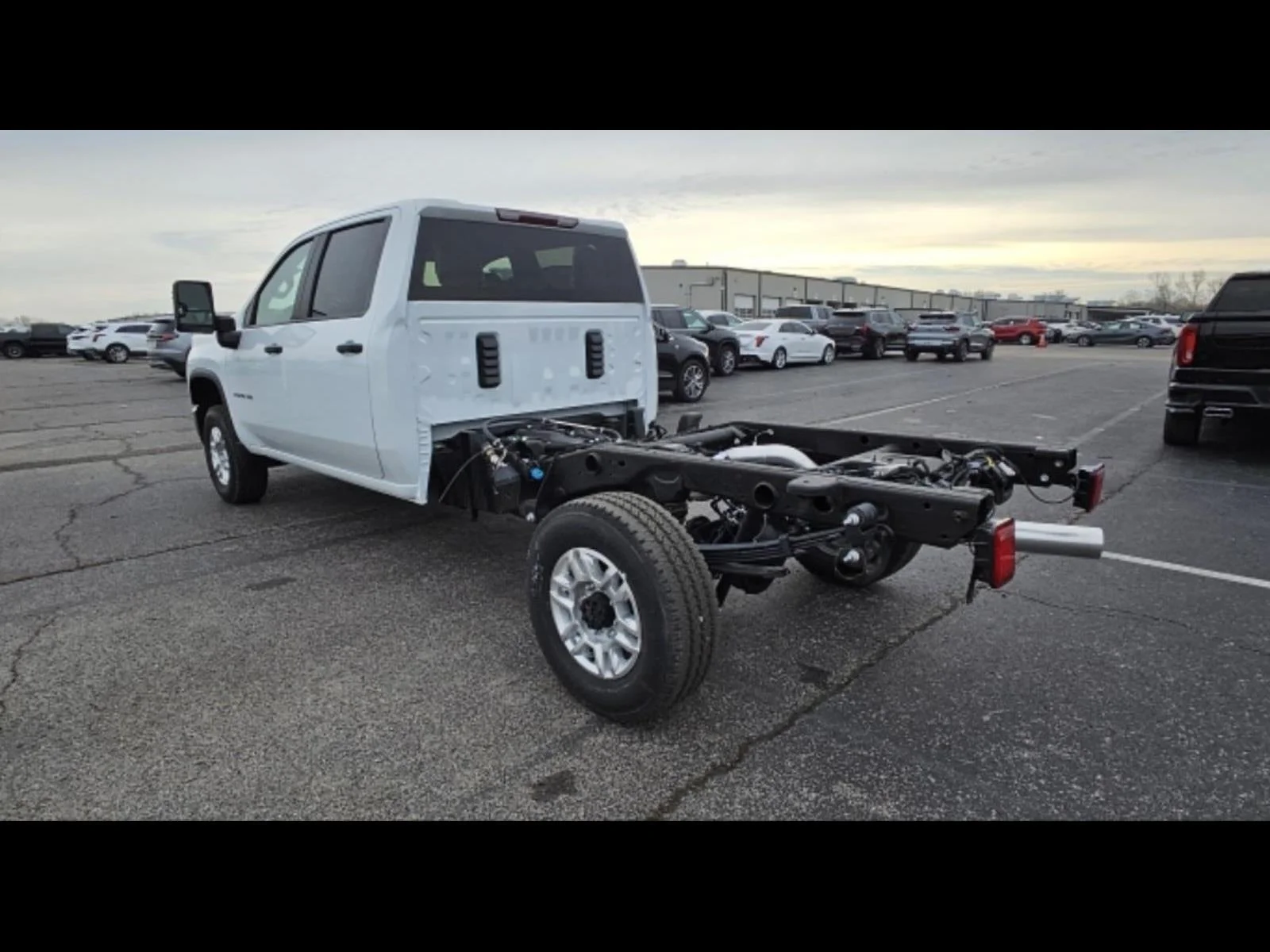 Used 2026 Summit White Chevrolet WT image 4