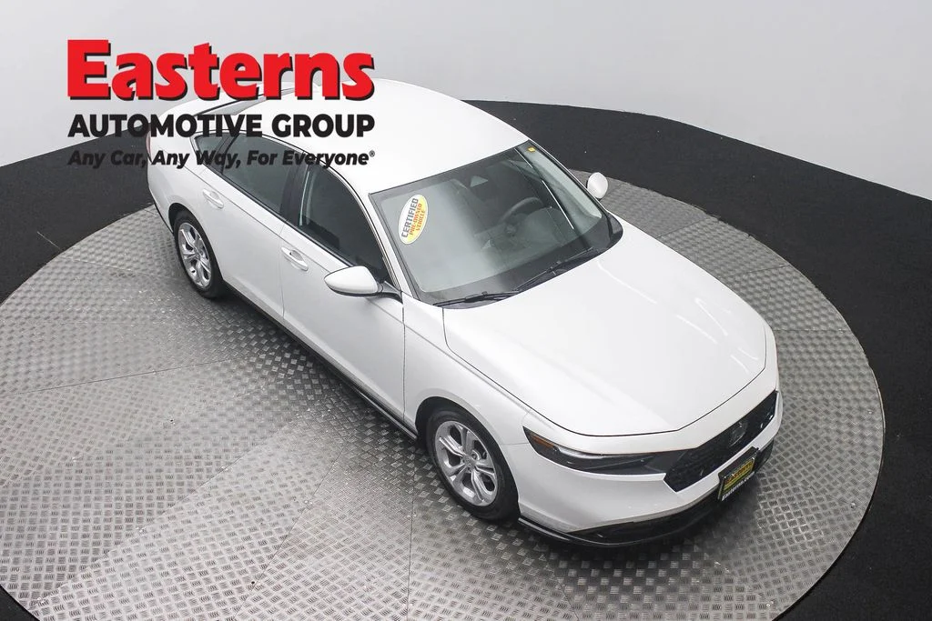Used 2024 White Honda LX image 3