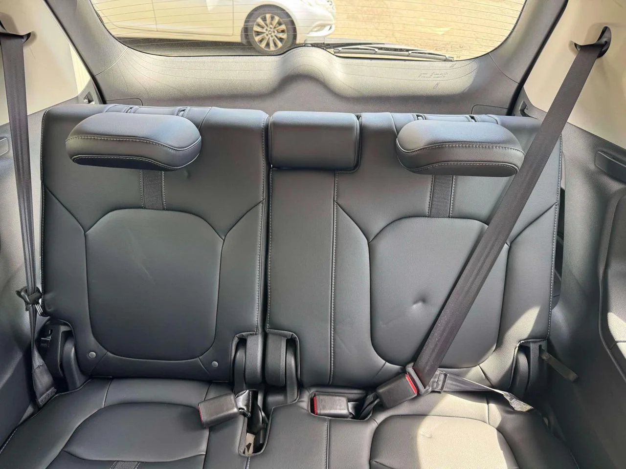 Used 2025 Platinum White Pearl Honda Touring image 15