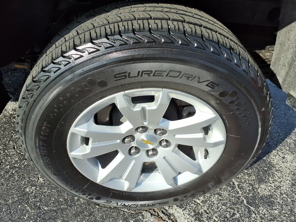 Used 2022 Gray Chevrolet LT image 5