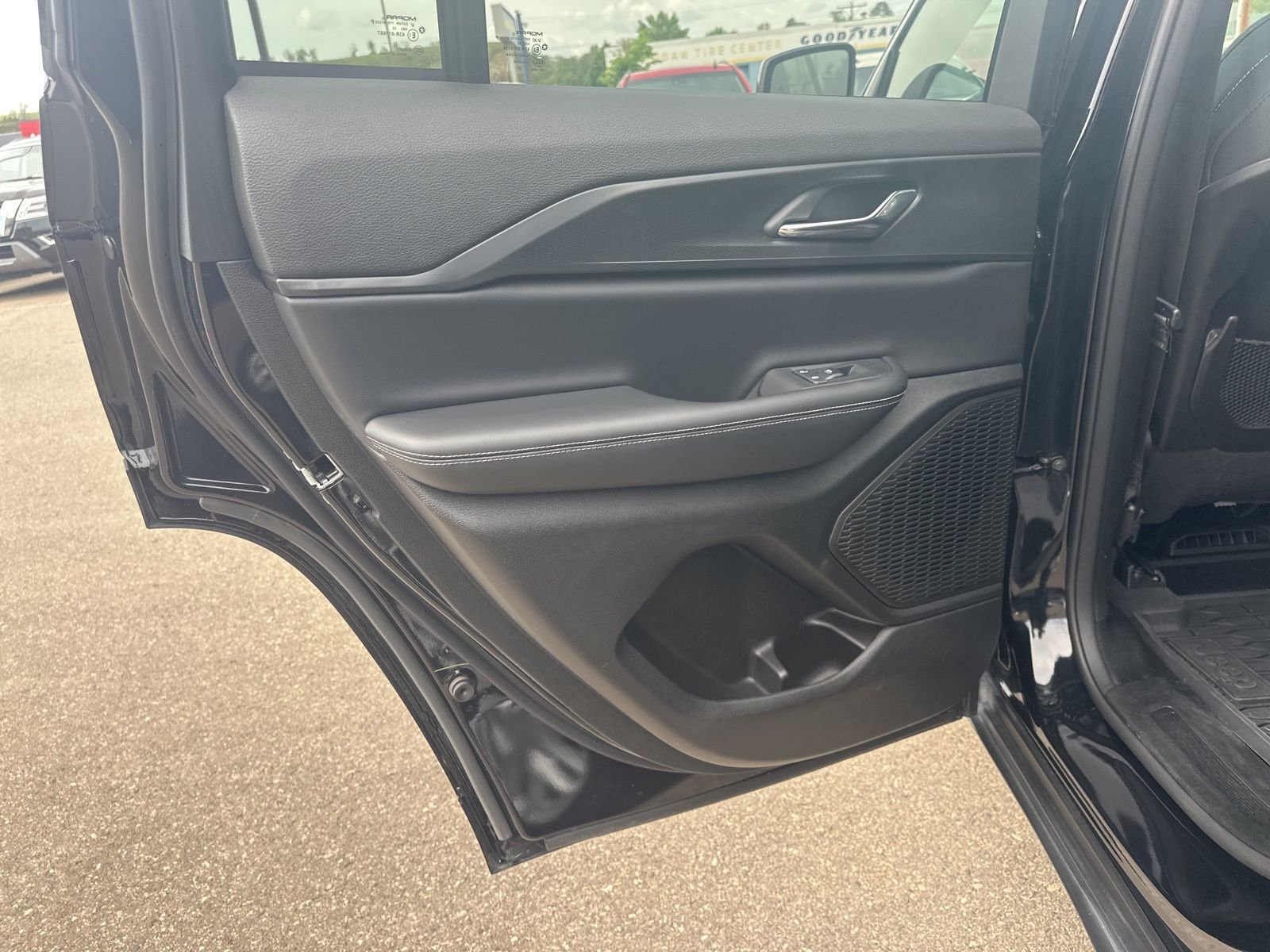 Used 2024 Black Jeep Laredo X image 21