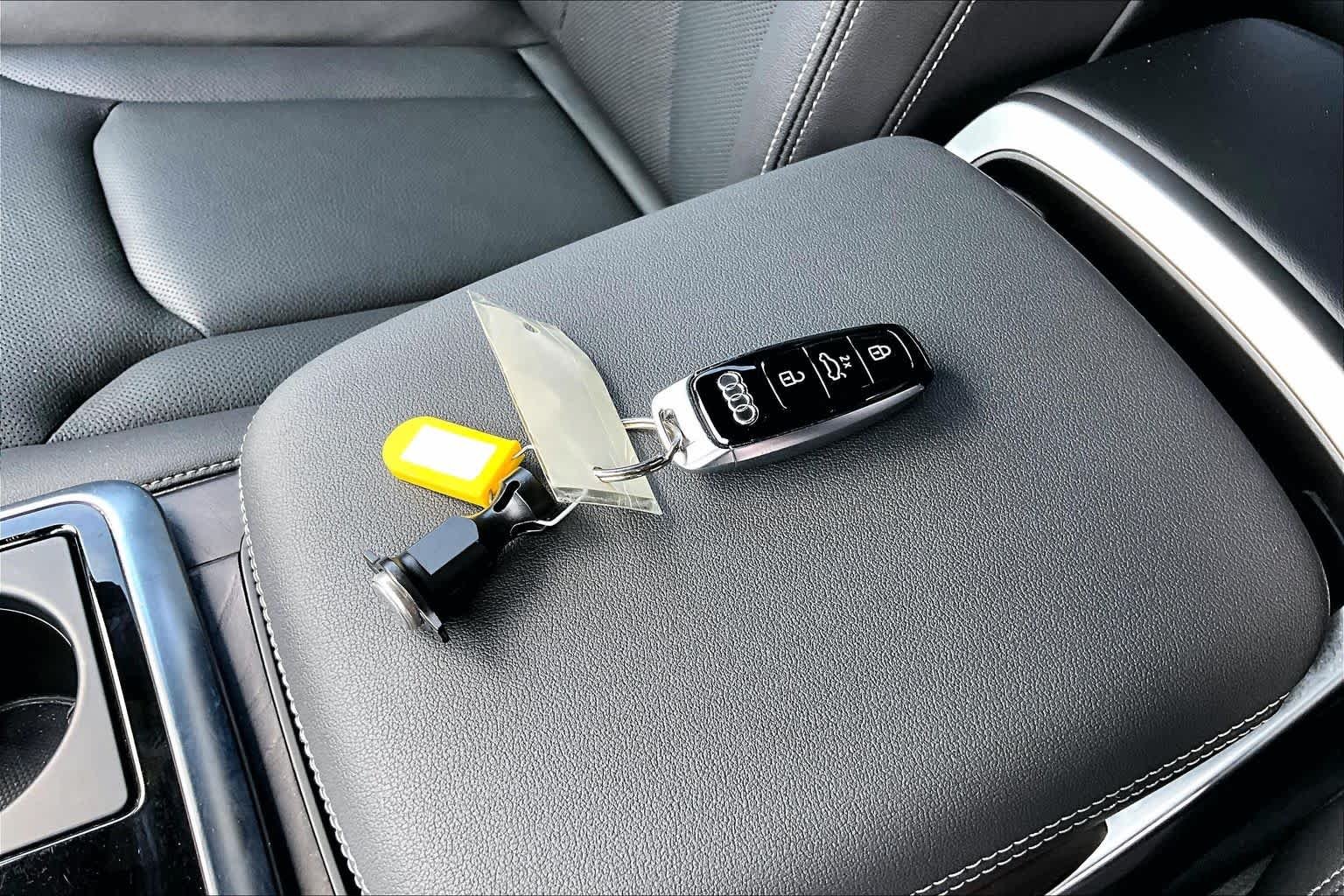 Used 2023 Daytona Gray Pearl Effect Audi Prestige image 15