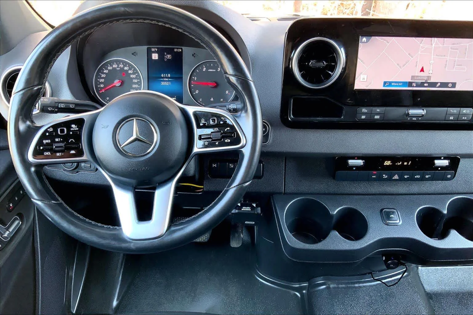 Used 2022 Obsidian Black Metallic Mercedes-Benz  image 6