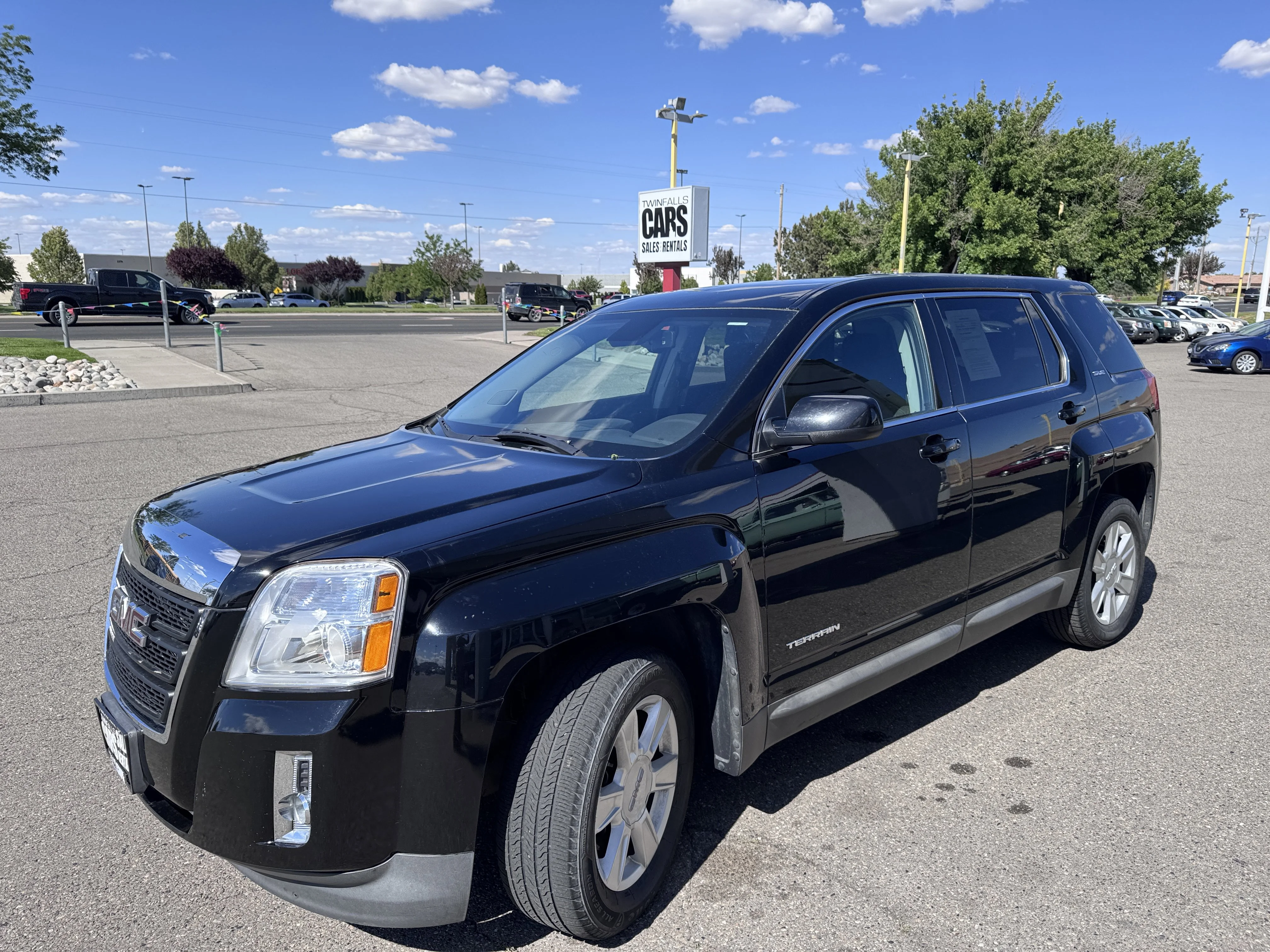 Used 2013 Onyx Black GMC SLE image 4