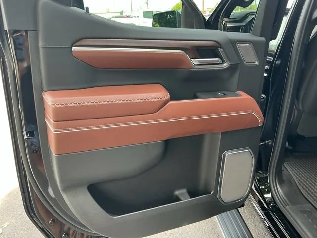 Used 2026 Onyx Black GMC Denali Ultimate image 22