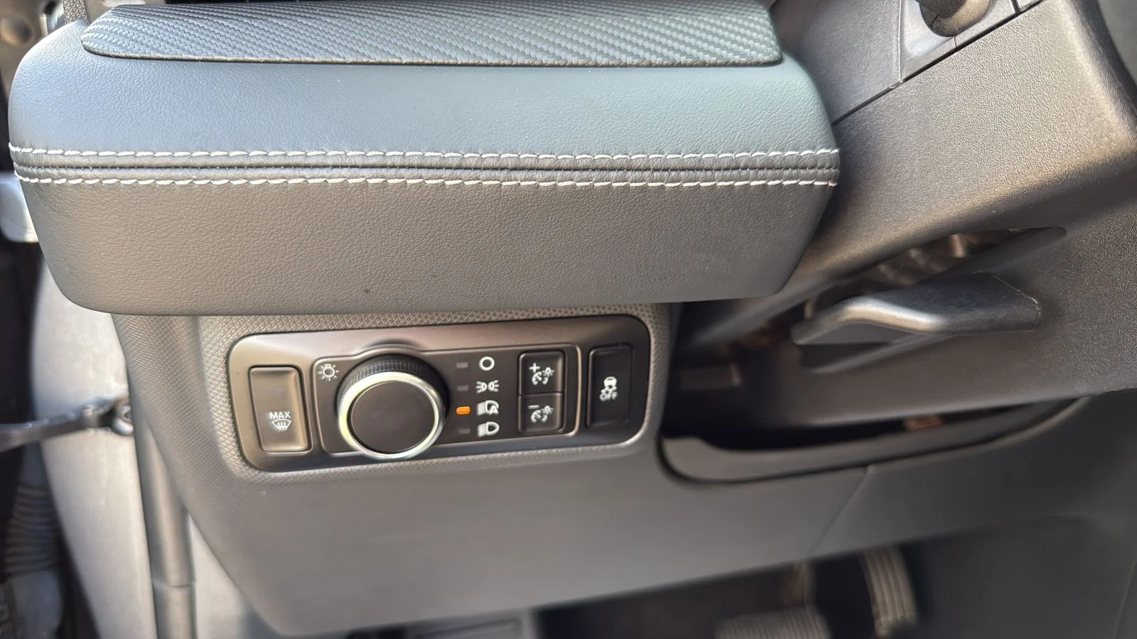 Used 2023 Gray Ford Premium image 17
