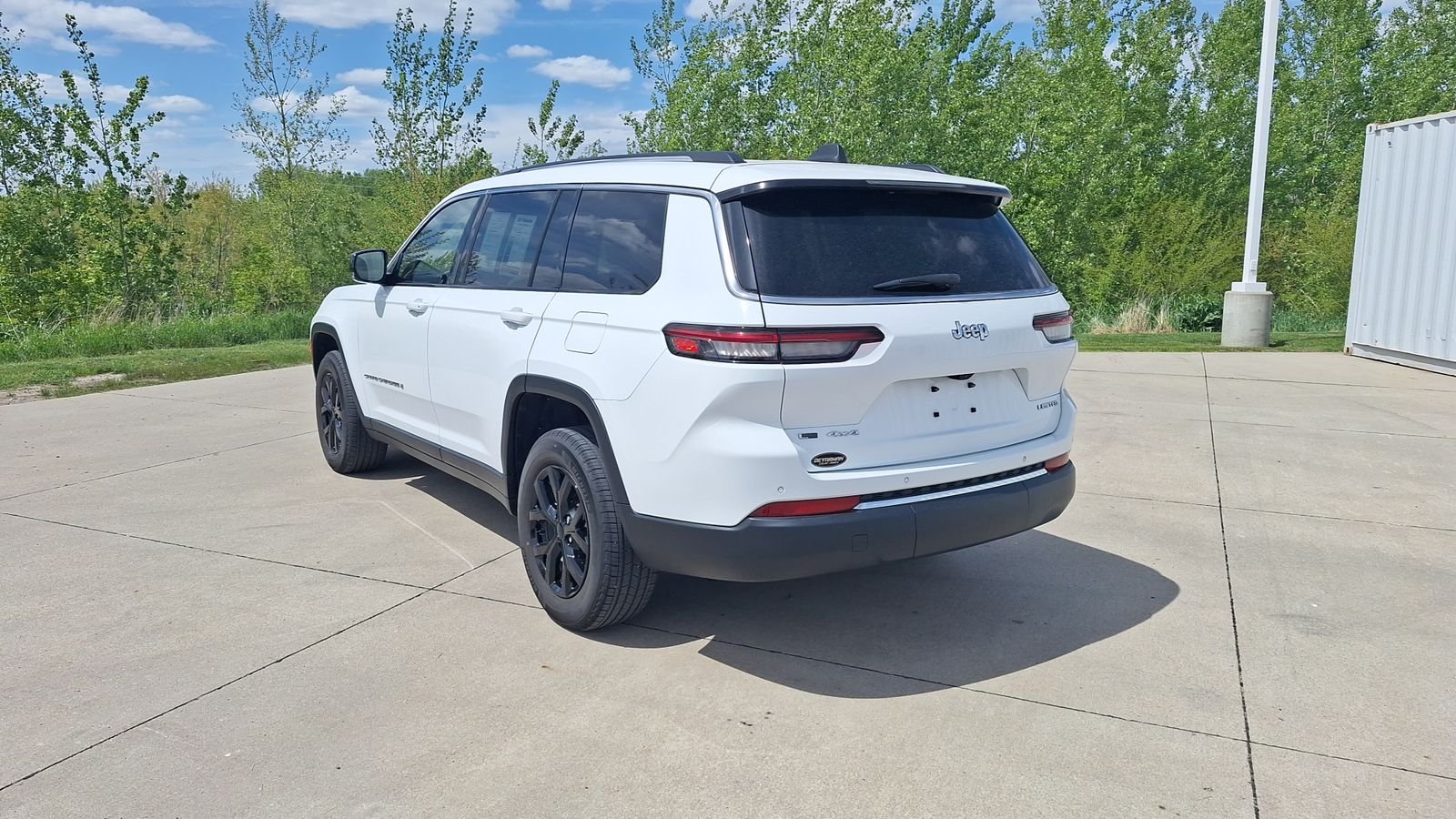 Certified Used 2023 White Jeep Limited image 6