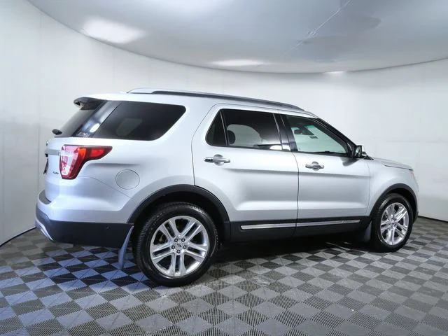Used 2017 Silver Ford Limited image 8