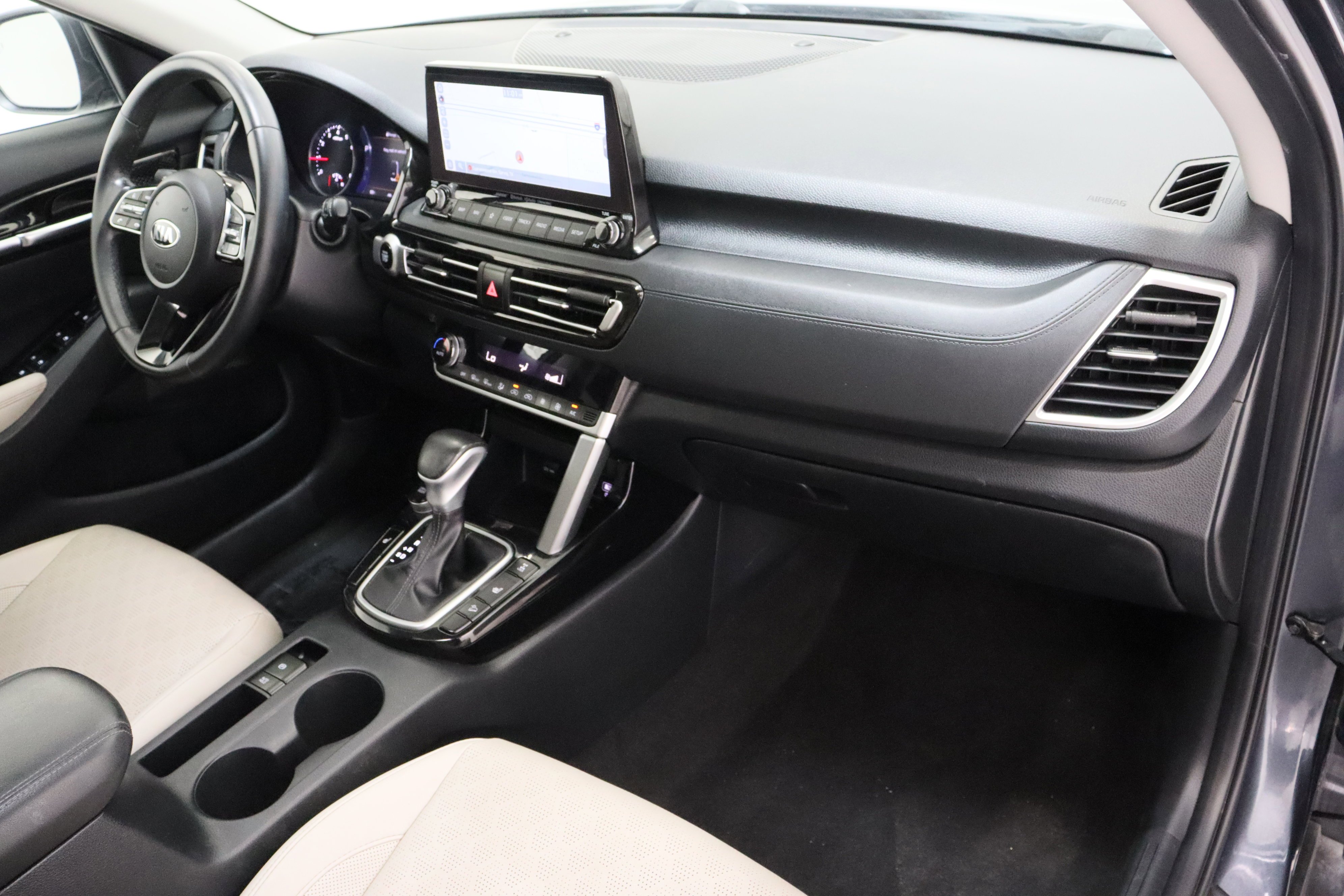 Used 2021 Gravity Gray Kia SX 1.6T image 40