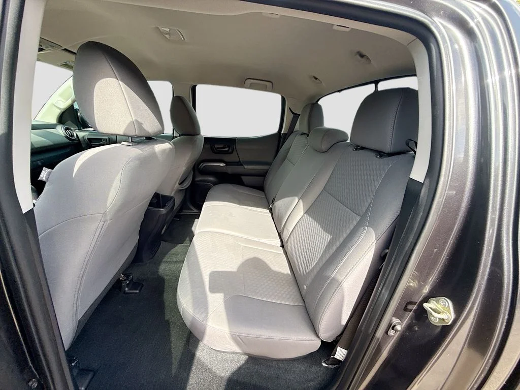 Used 2020 Gray Toyota SR5 image 27