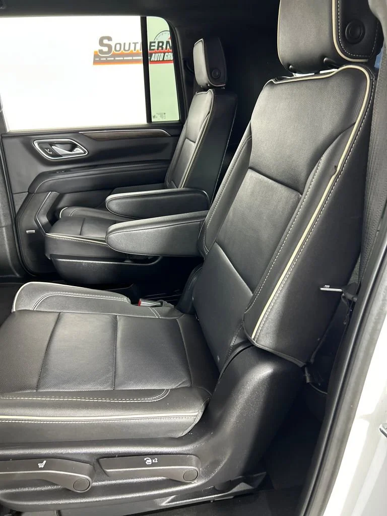 Used 2024 Summit White Chevrolet Premier image 17