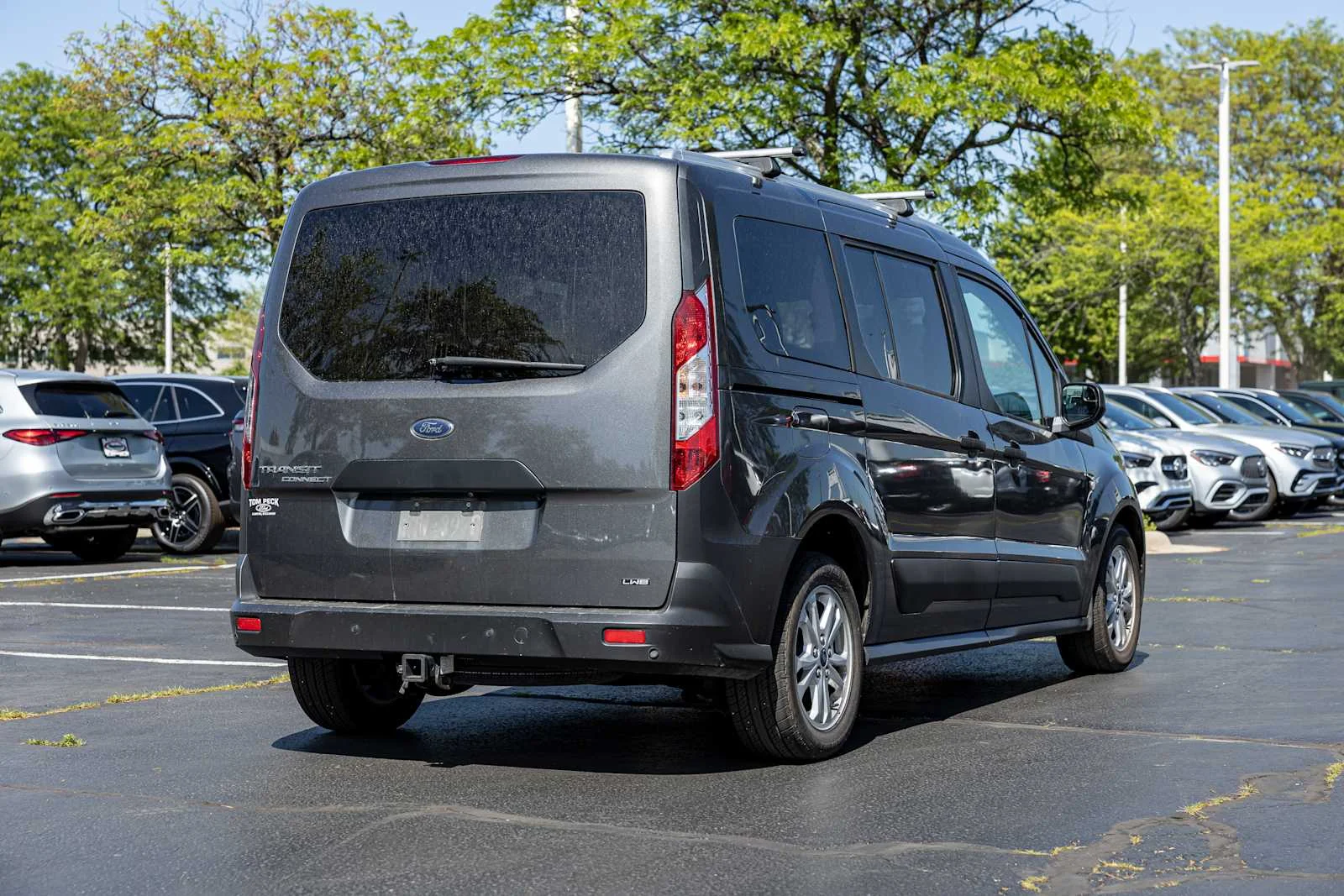 Used 2022 Magnetic Metallic Ford XL image 7