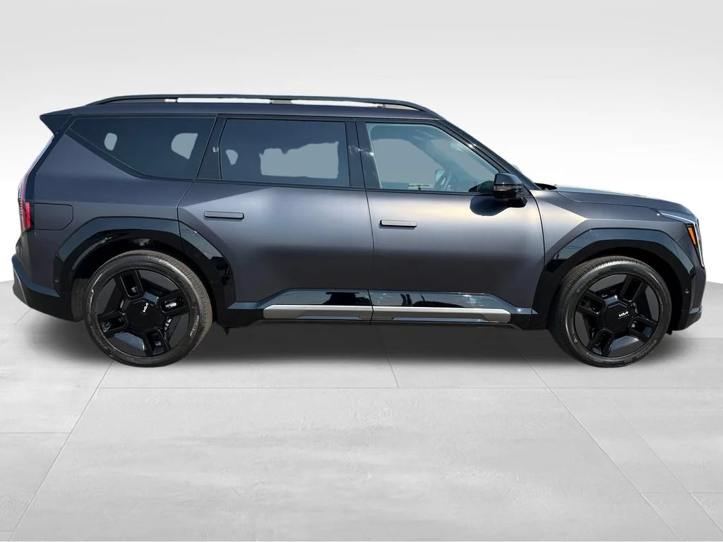 New 2026 Panthera Metal Matte Kia GT-Line image 8