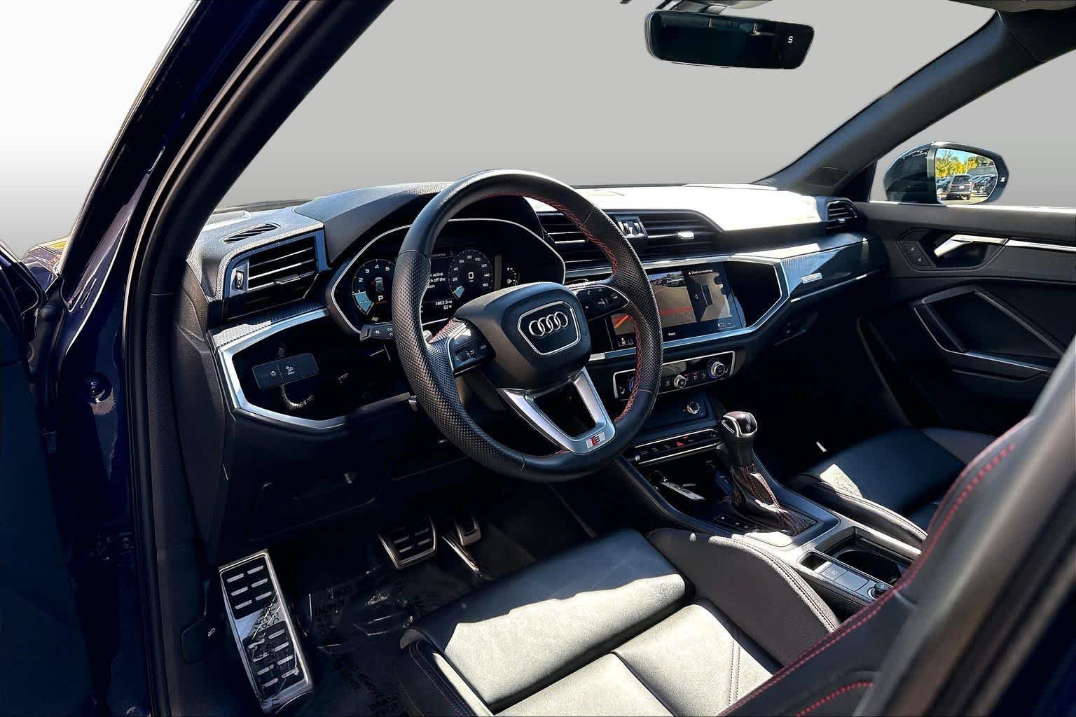 Used 2025 Navarra Blue Metallic Audi S line Premium Plus image 18