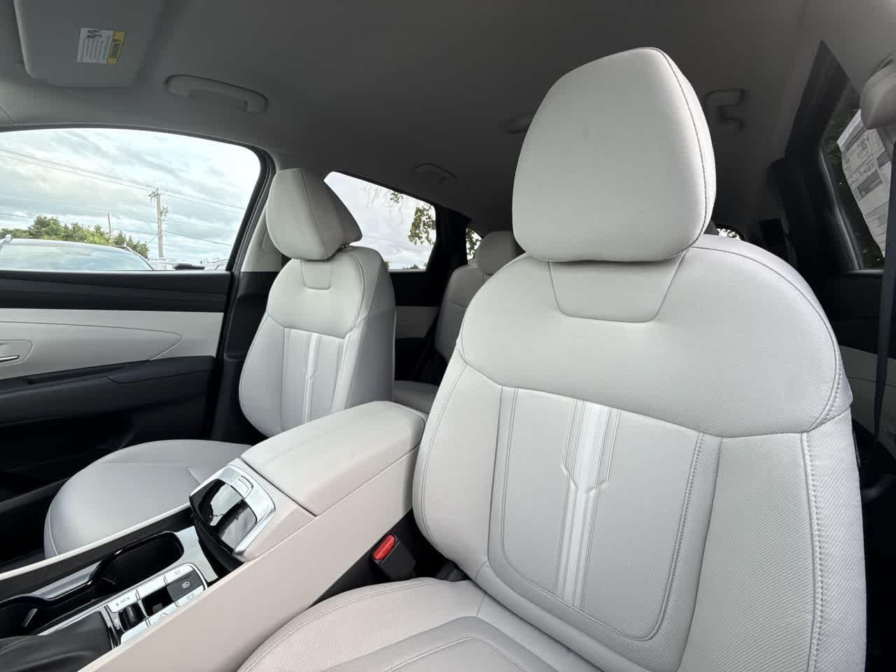 New 2026 Phantom Black Hyundai SEL FWD image 43