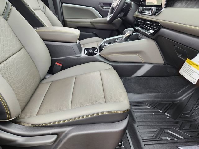 2026 Chevrolet Colorado ZR2 - Photo 11