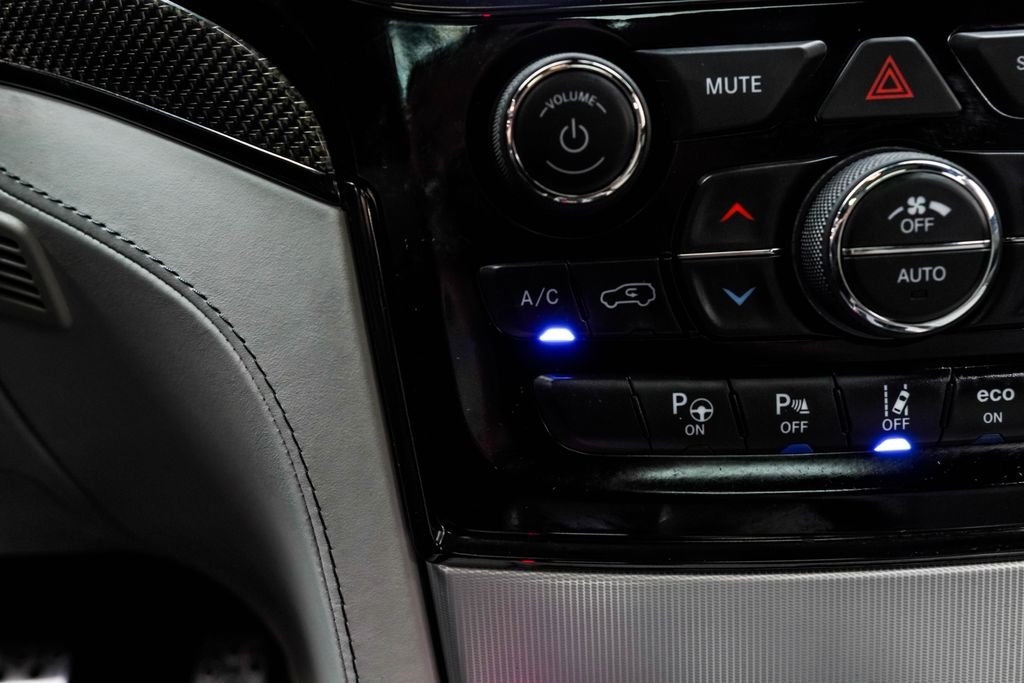 Used 2021 Silver Jeep Trackhawk image 30