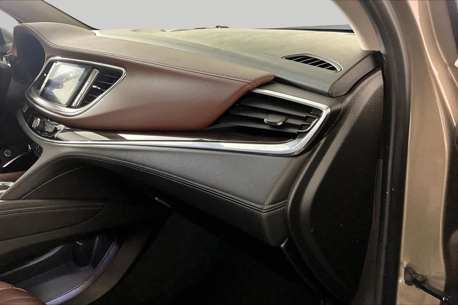 Certified Used 2020 CHAMPAGNE GOLD METALLIC Buick Avenir image 17
