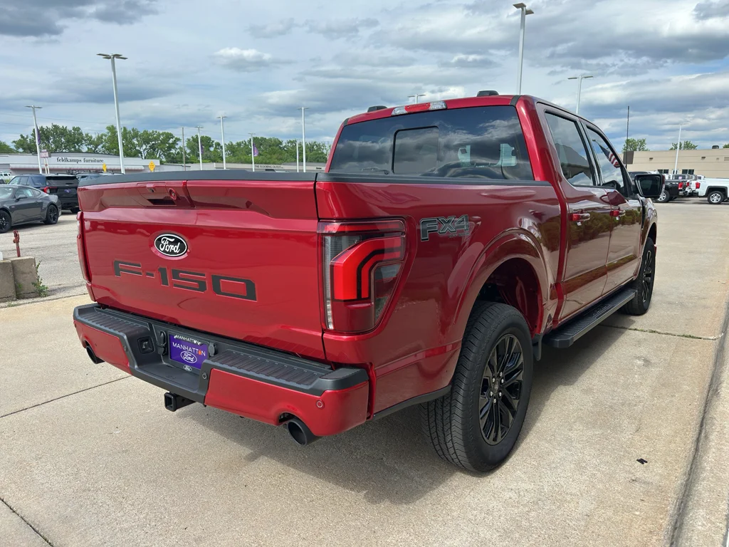 New 2025 Rapid Red Metallic Tinted Clearcoat Ford Lariat® image 5