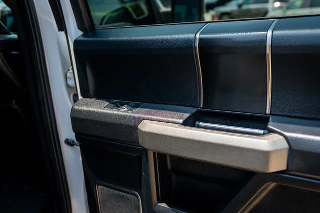 Used 2017 Oxford White Ford Raptor image 28