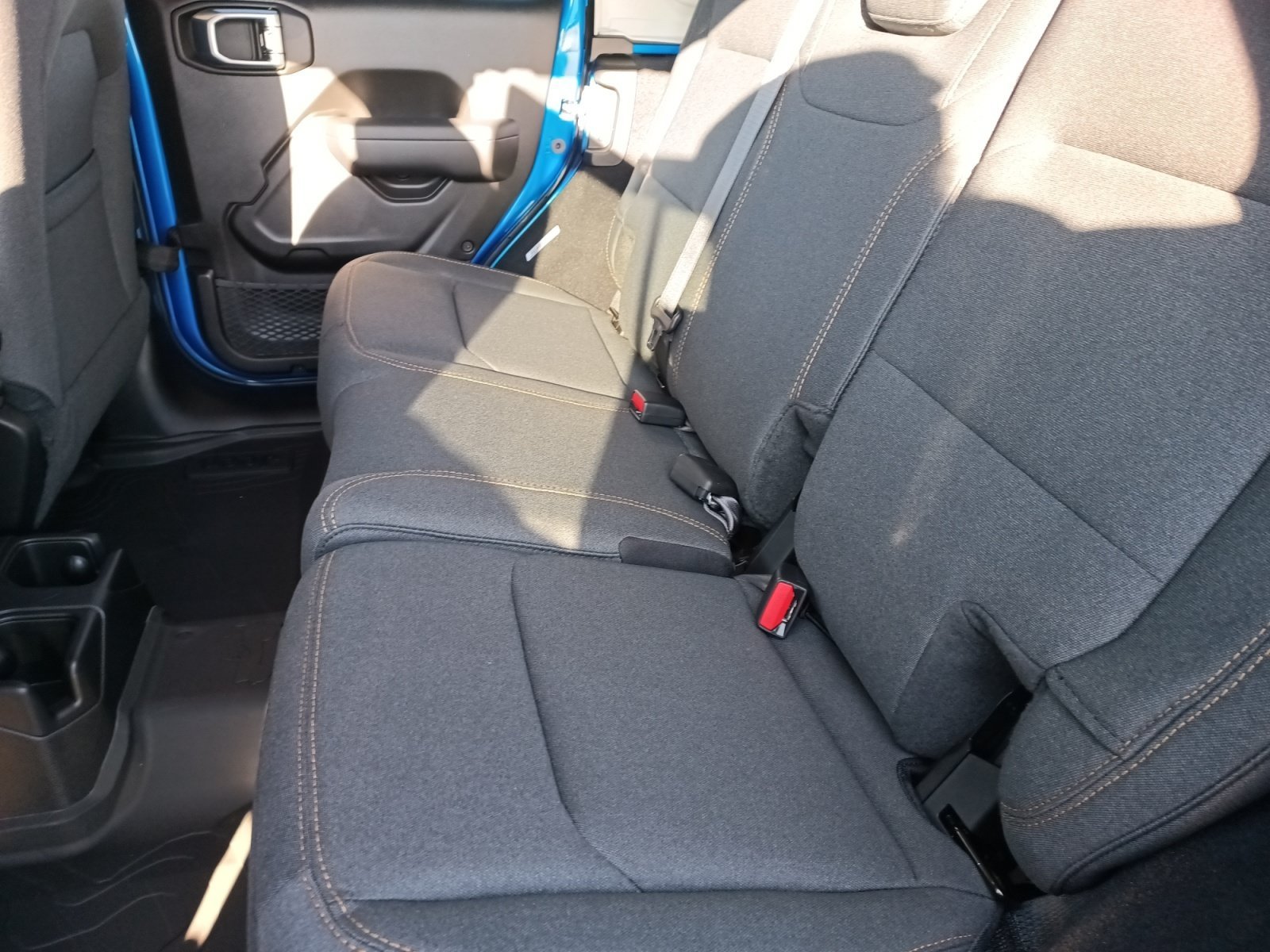New 2026 Hydro Blue Pearlcoat Jeep Sport S image 20