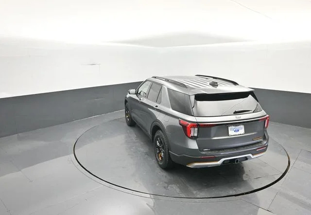 New 2026 Gray Ford Tremor image 24