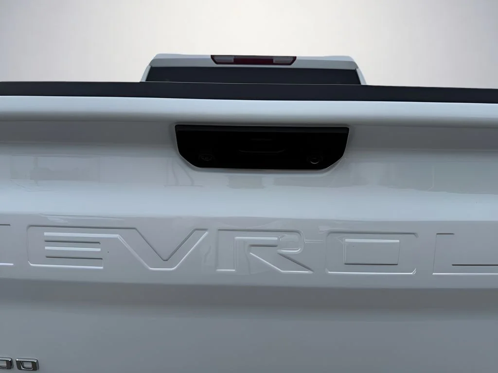 New 2026 White Chevrolet Custom Trail Boss image 28