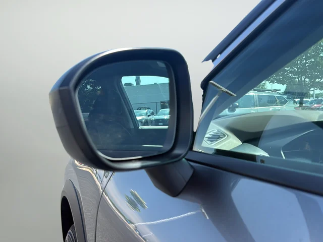 Used 2023 Gray Nissan S image 10