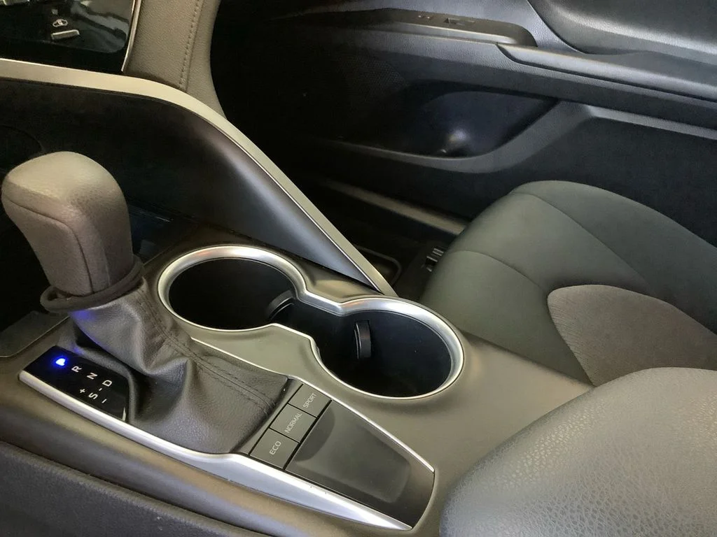 Used 2023 Silver Toyota LE image 23