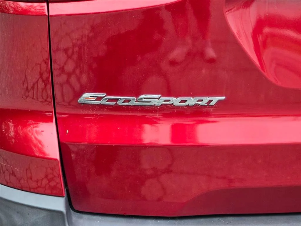 Used 2019 Red Ford SE image 14