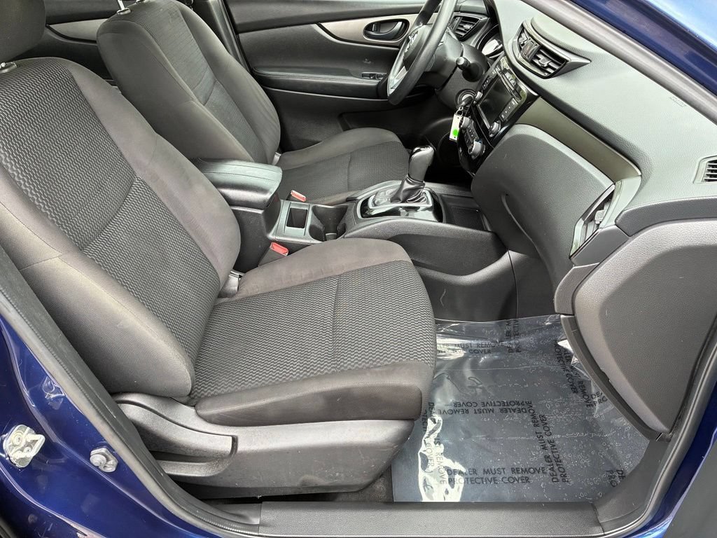 Used 2019 Blue Nissan S image 32