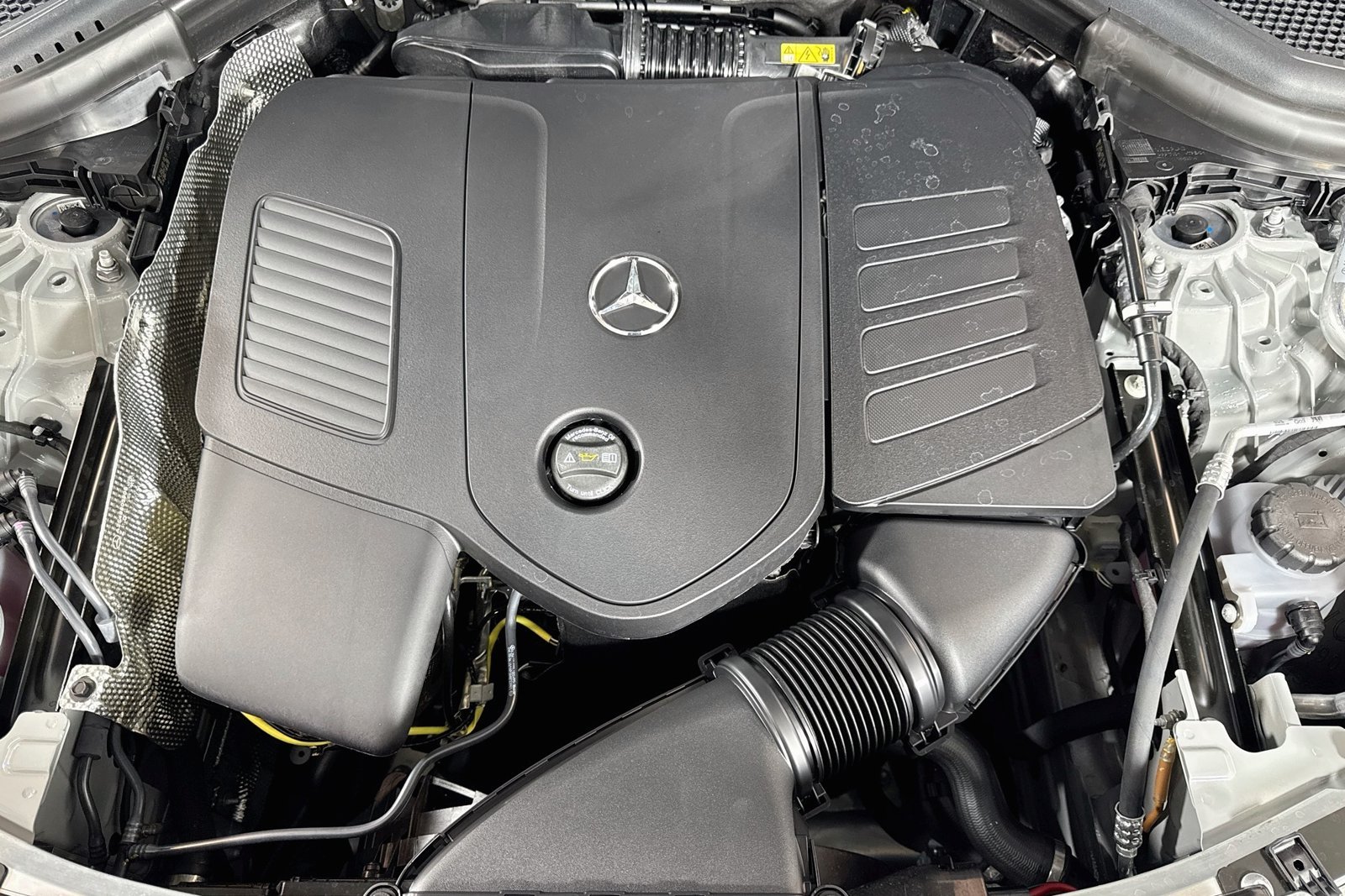 New 2026 MANUFAKTUR Alpine Grey Mercedes-Benz GLC 300 image 27
