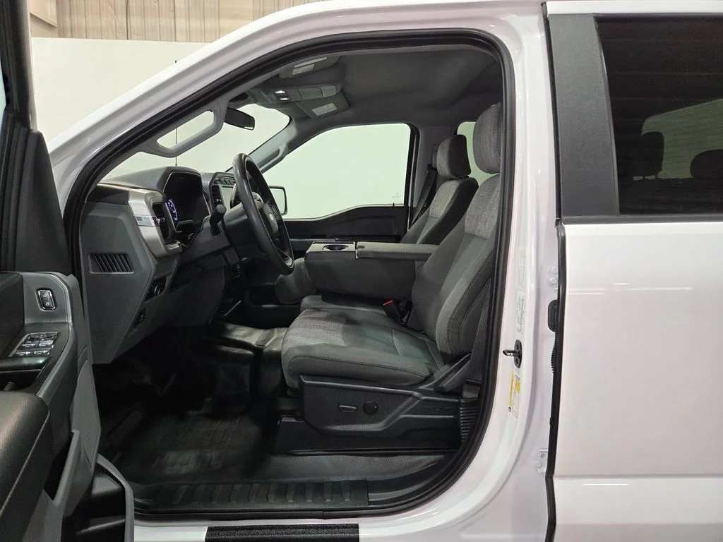 Used 2023 White Ford XLT image 15