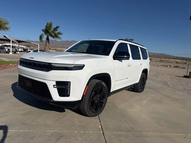 New 2026 White Jeep Summit Obsidian image 1