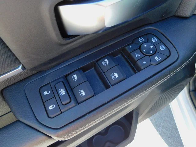 2026 RAM 3500 Big Horn - Photo 11