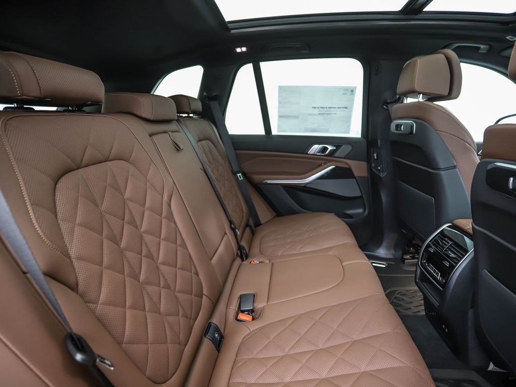 New 2026 Gray Metallic BMW xDrive40i image 27