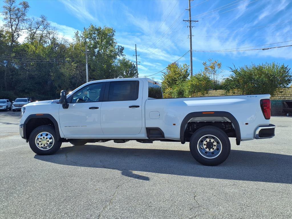 2026 GMC Sierra 3500HD Pro - Photo 24