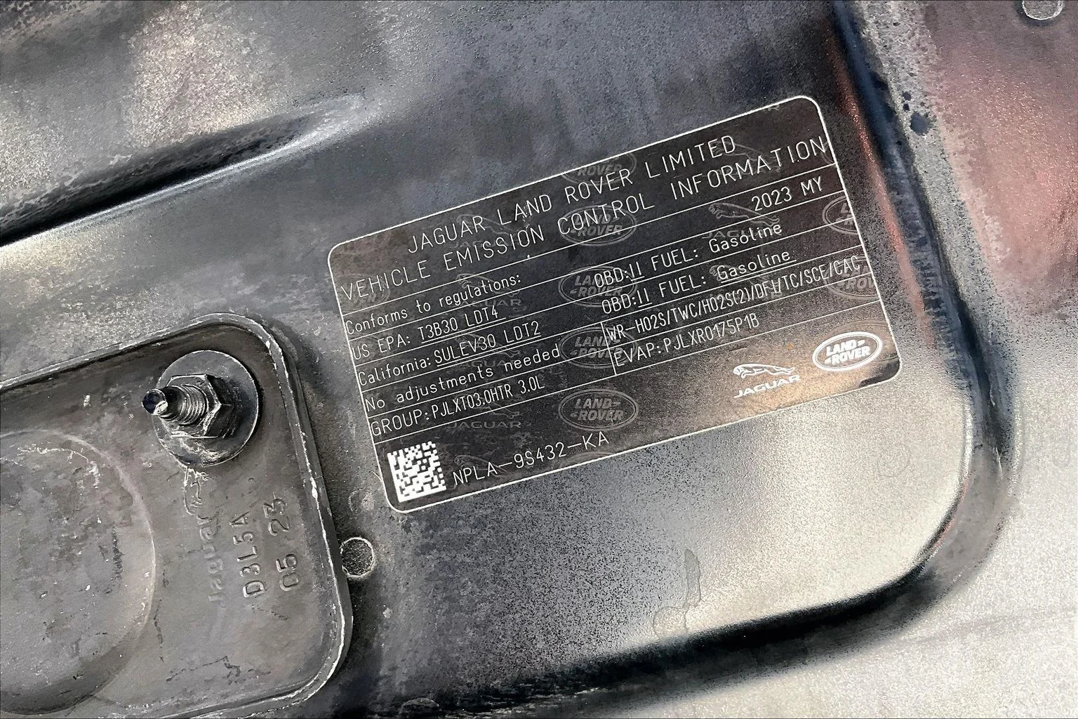Certified Used 2023 Black Land Rover X image 32