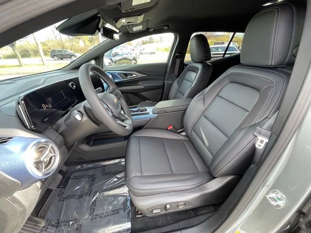 2026 Chevrolet Equinox EV 2LT - Photo 16