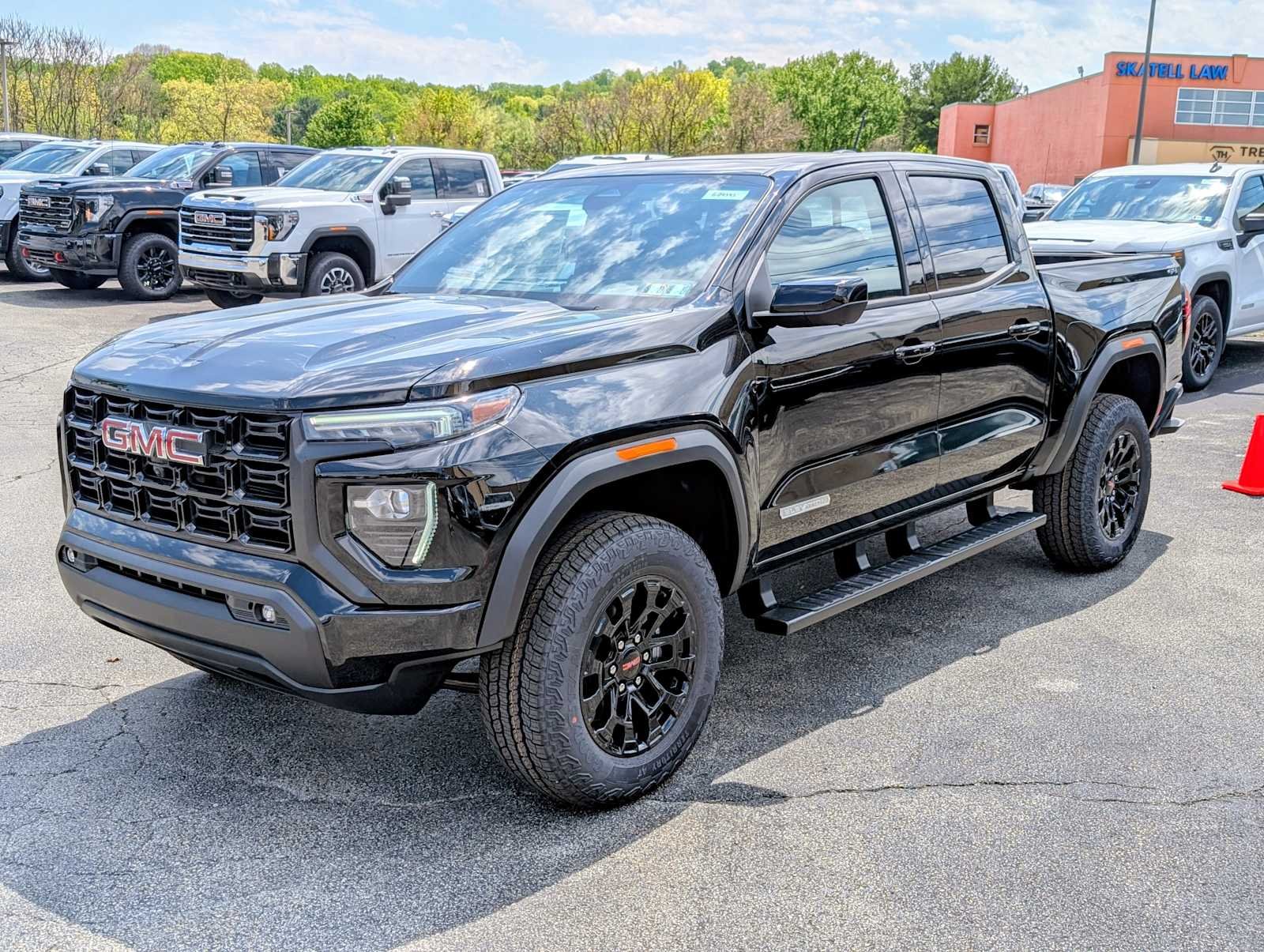 2026 GMC Canyon 4WD Elevation Crew Cab Short Box's photo
