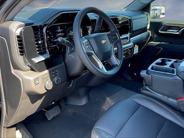 2026 Chevrolet Silverado 1500 LT - Photo 9