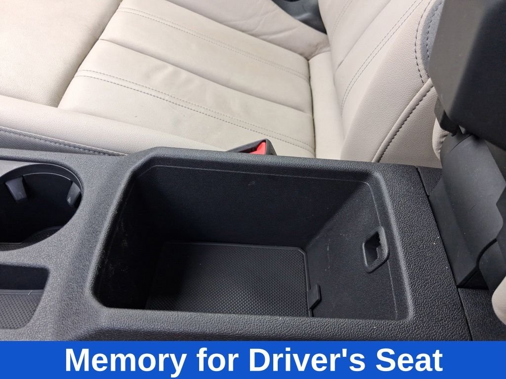 Used 2024  Audi 40 Premium image 31
