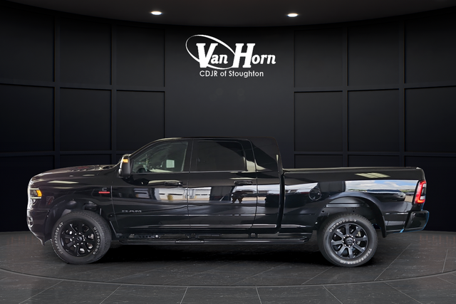 Used 2024 Diamond Black Crystal Pearlcoat Ram Laramie image 4