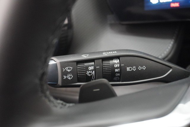 2027 Chevrolet Equinox LT - Photo 23