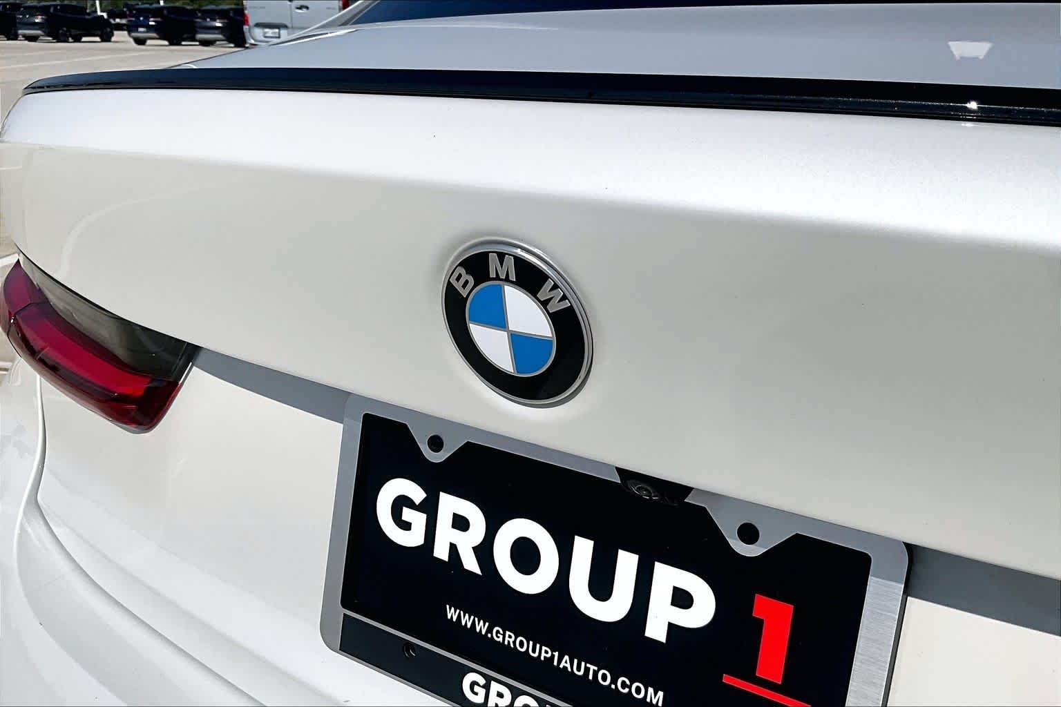 Used 2025 Mineral White Metallic BMW M340i image 29