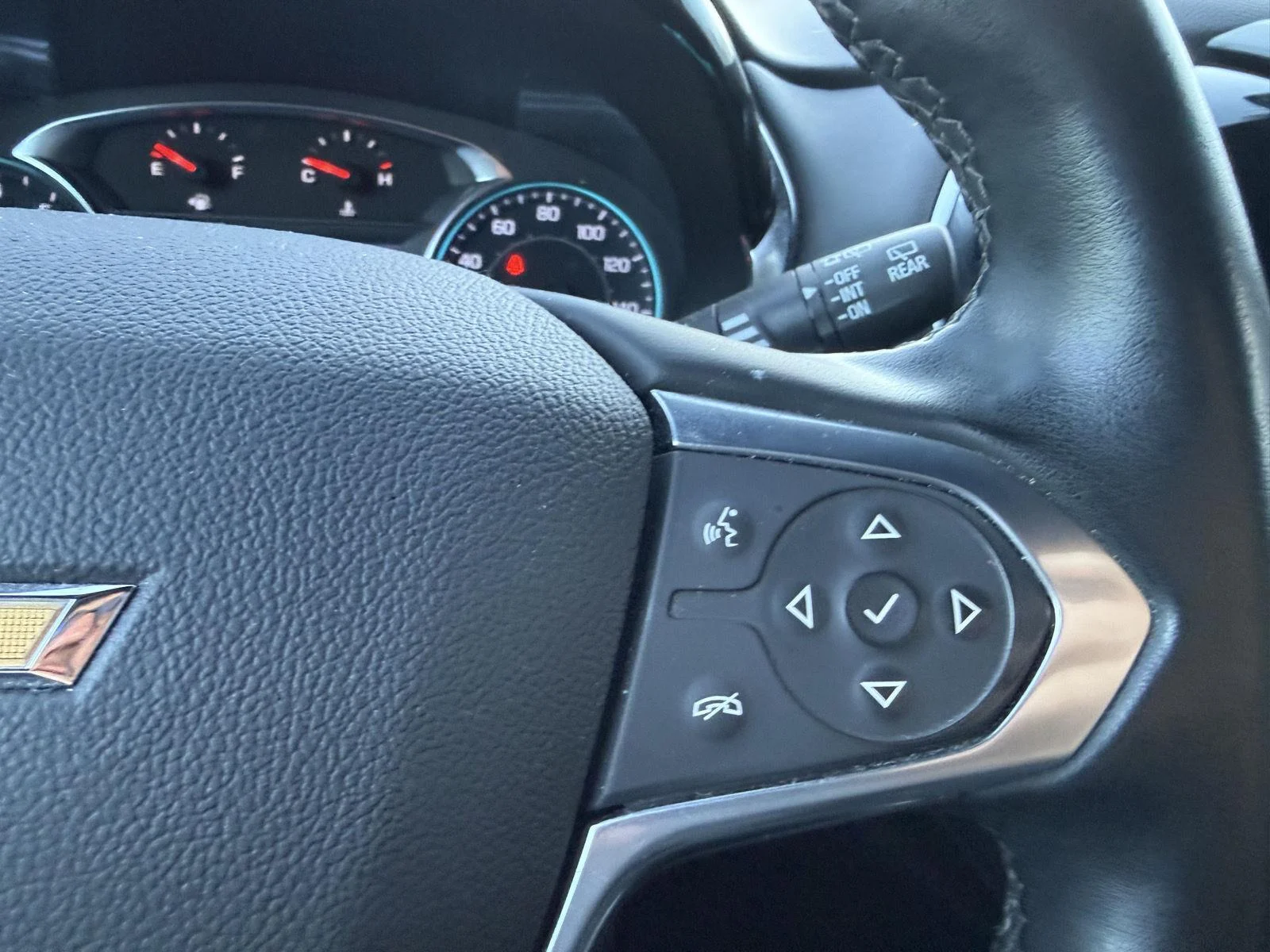 Used 2023 Mosaic Black Metallic Chevrolet LT Cloth image 9