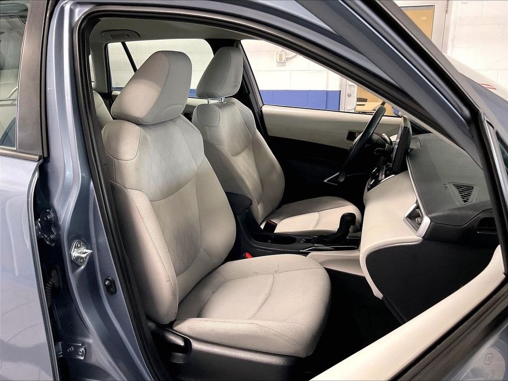 Used 2025 Celestite Toyota L image 11