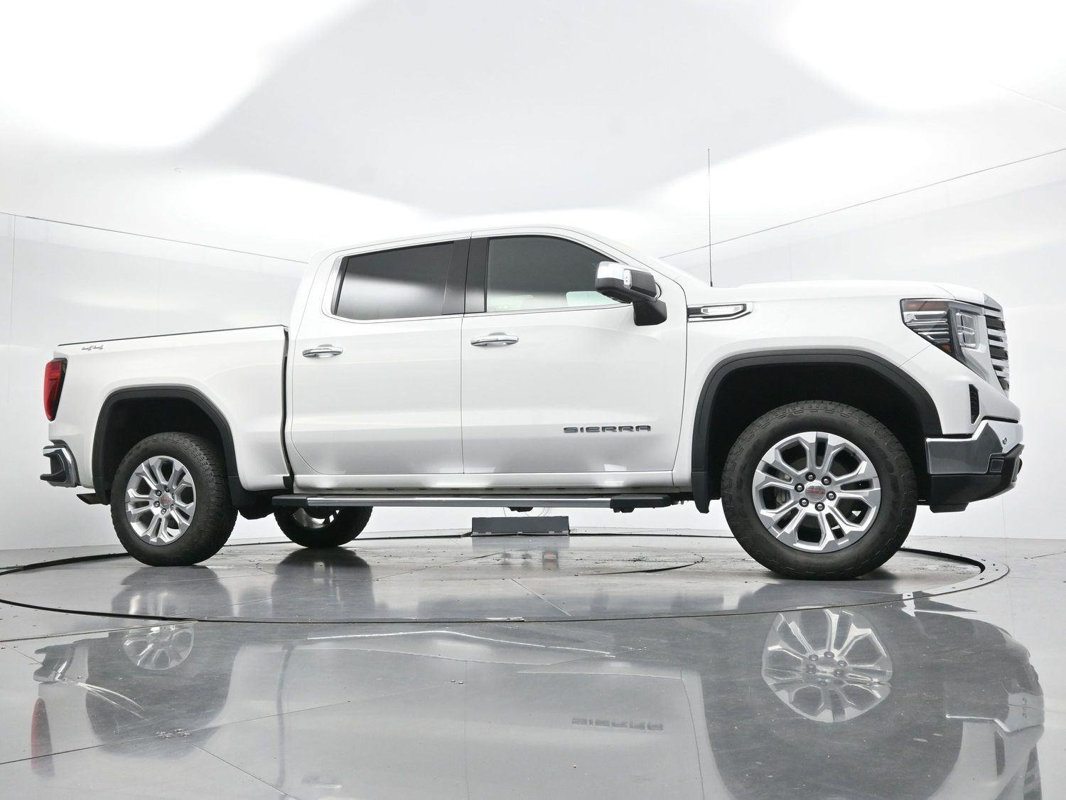 Used 2023 Summit White GMC SLT image 47