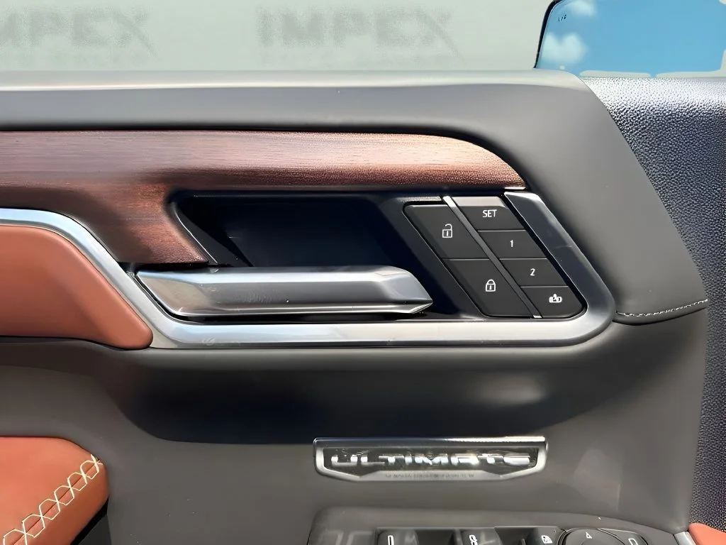 New 2026 Glacier White Tricoat GMC Denali Ultimate image 10